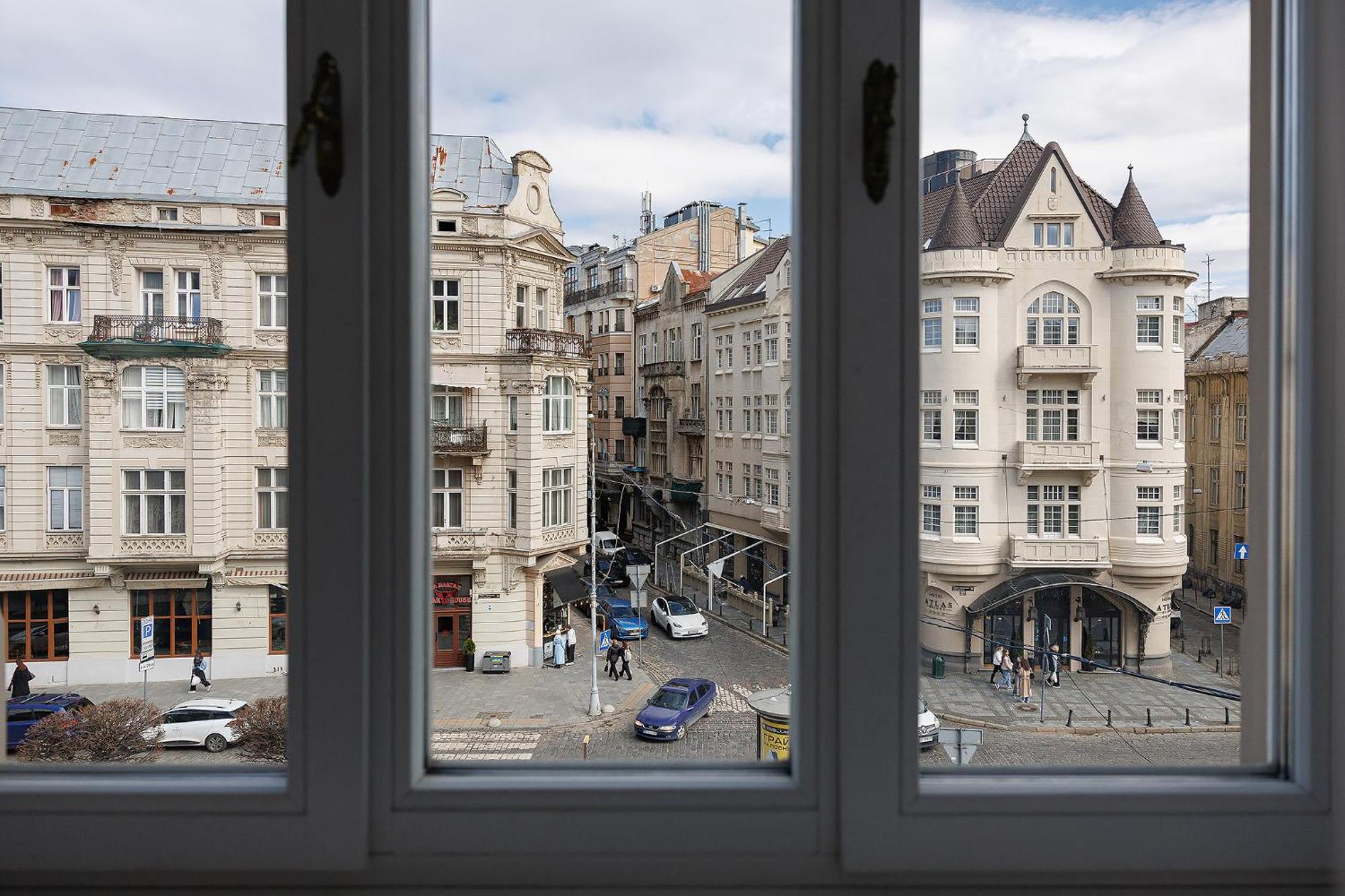 Modern Art Hotel Lviv Exterior foto