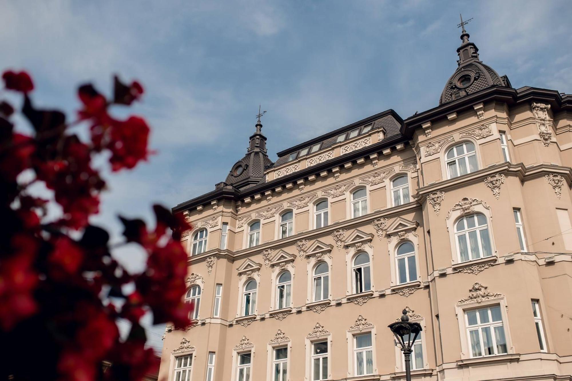 Modern Art Hotel Lviv Exterior foto